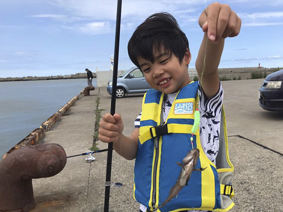 網走川の河口や港で魚釣りをしよう!