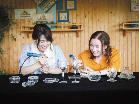 Glass Gripti (Hand-carving glass craft experience)