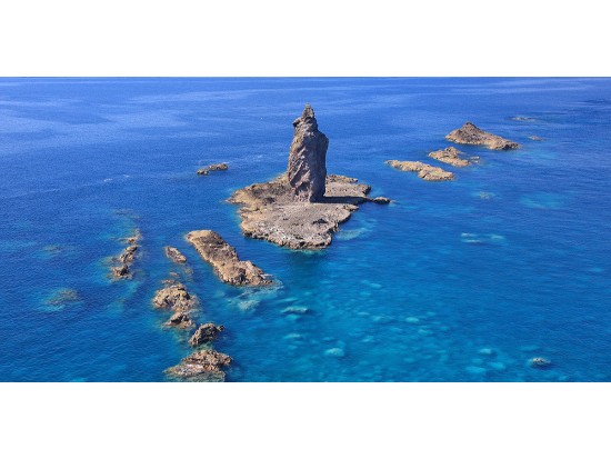 たらふく海鮮丼と絶景!積丹ブルー号